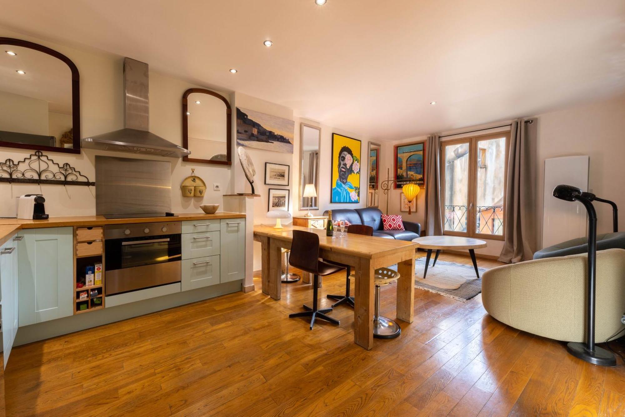 Spacious And Bright Flat Close To The Beach : Heart Of Old Niza Exterior foto